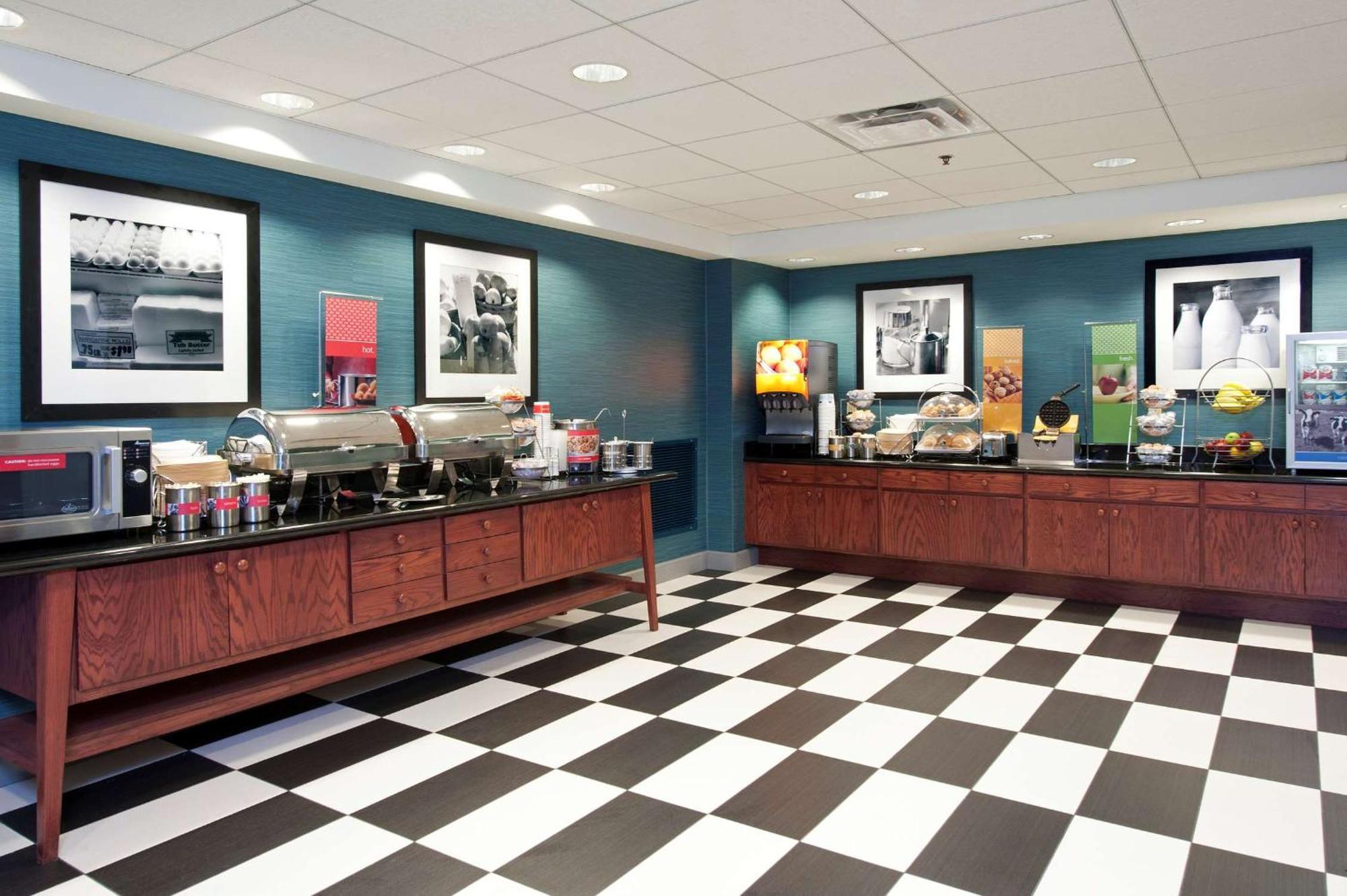 Hampton Inn & Suites Bloomington-Normal Dış mekan fotoğraf