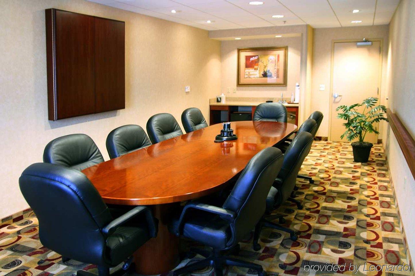 Hampton Inn & Suites Bloomington-Normal Konforlar fotoğraf